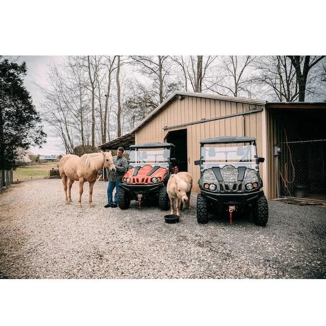 Axis 500 4×4 UTV Red